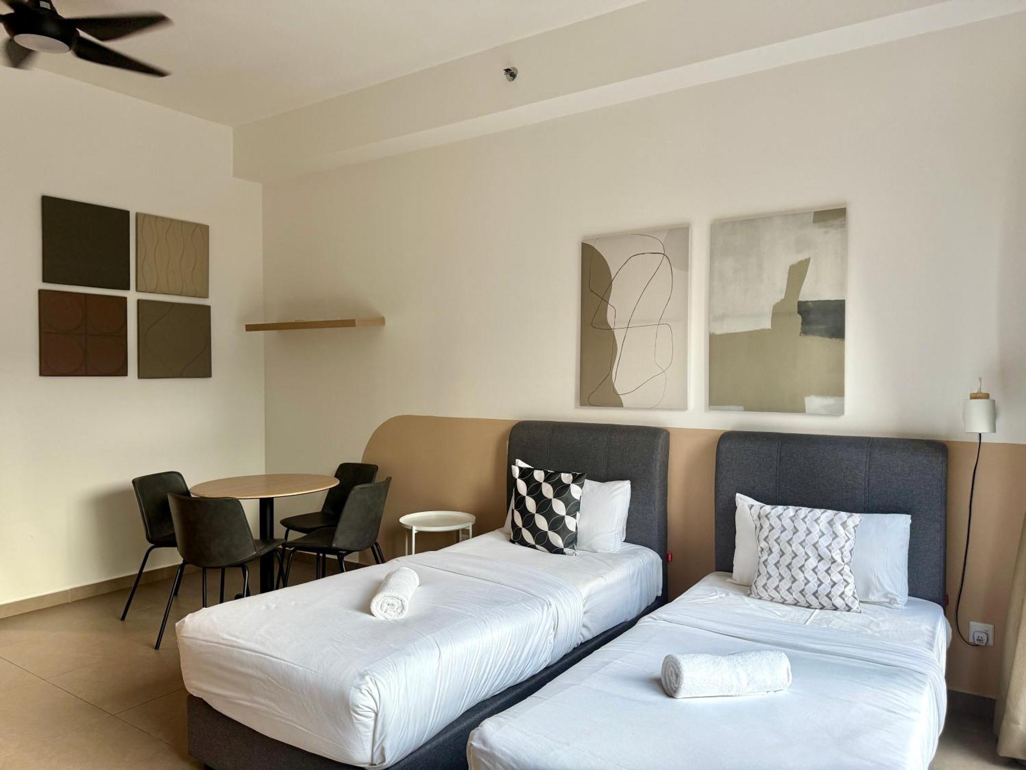 Mossaz Mana-Mana Suites Kuala Lumpur Petaling Jaya Exterior photo